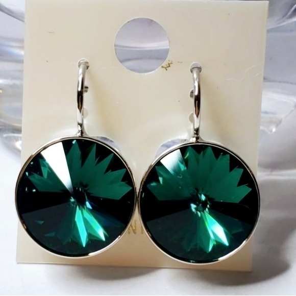 New! Swarovski Element Emerald Forest Green Earrings 15mm Wedding. Party. Office